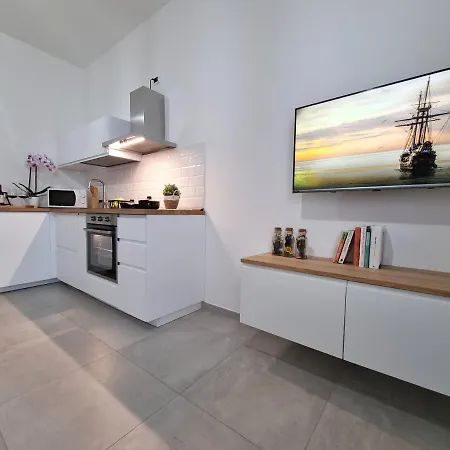 House * بلدية آسميني